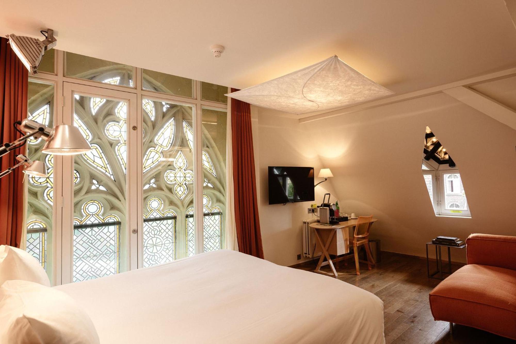 Kruisherenhotel Maastricht - Oostwegel Collection, Member Of Design Hotels Exterior foto A room at the hotel