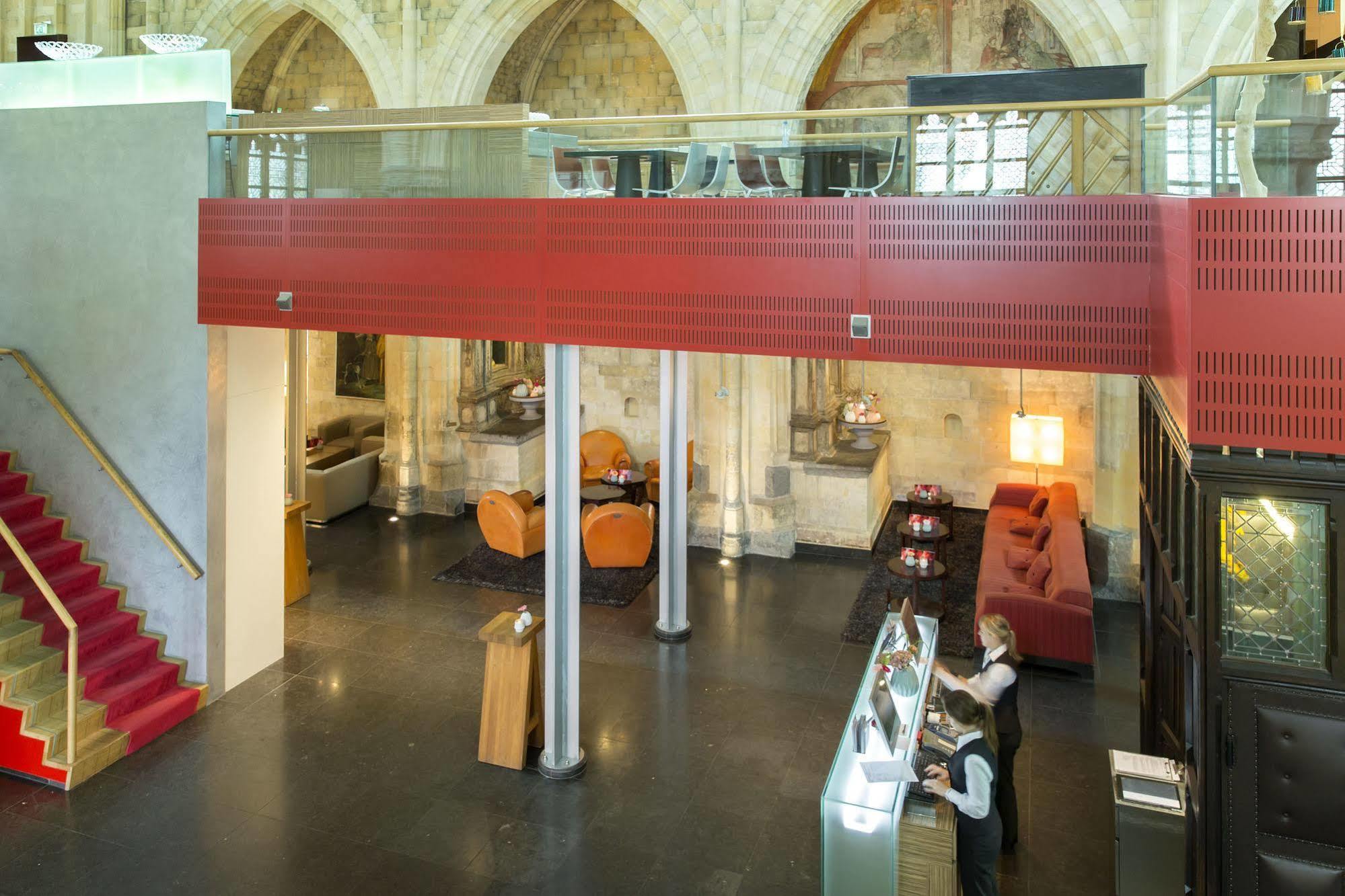 Kruisherenhotel Maastricht - Oostwegel Collection, Member Of Design Hotels Exterior foto The interior of the museum